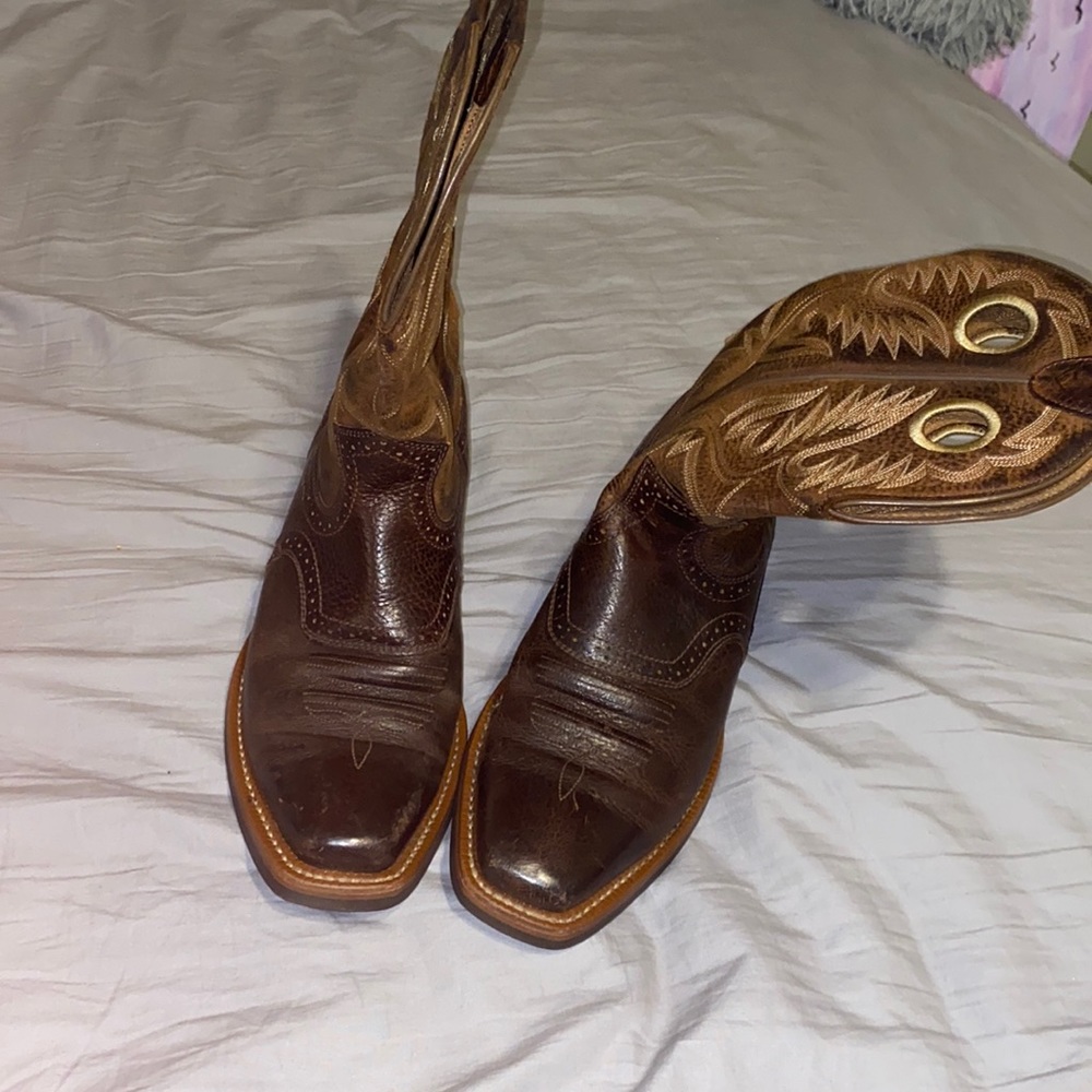 Ariat Narrow Square toe boots